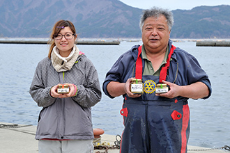 社長の佐々木俊之さんと娘の里実さん