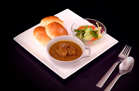 【送料無料】上等カレーレトルト（ザ・ビーフ）190g×5箱